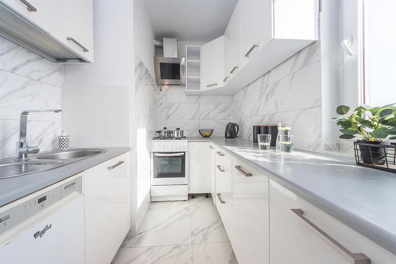 Glow Apartments, Apartament Kolobrzeska Гданськ Екстер'єр фото
